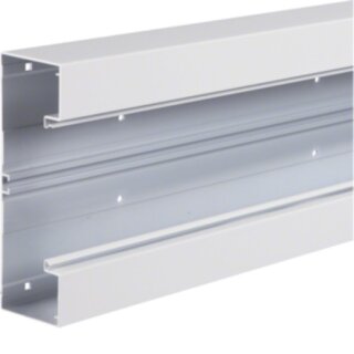 Hager BRA652101B9016 Brüstungskanal-UT BRA 70x210 OT...
