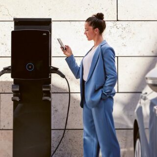 ABL eMobility 100000192 POLEM4 Stèle...